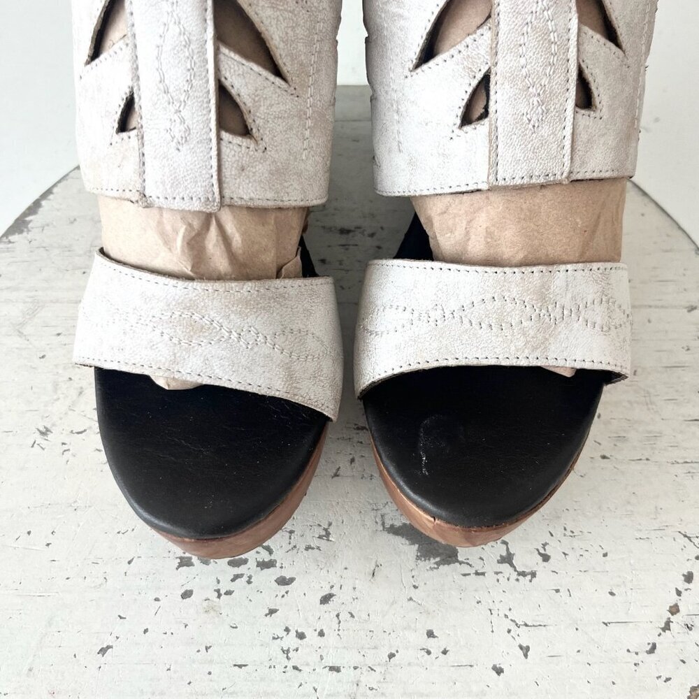 Lane Boots BECCA Wedges Womens Sz 5 Western Cowgirl White Wooden Heeled Sandals - Picture 6 of 12